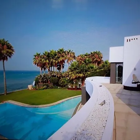 Chalet Beachfront In Monteros Marbella